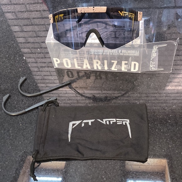 These Pit Viper has the optimal style and performance. Military. Style glasses. - Picture 5 of 6